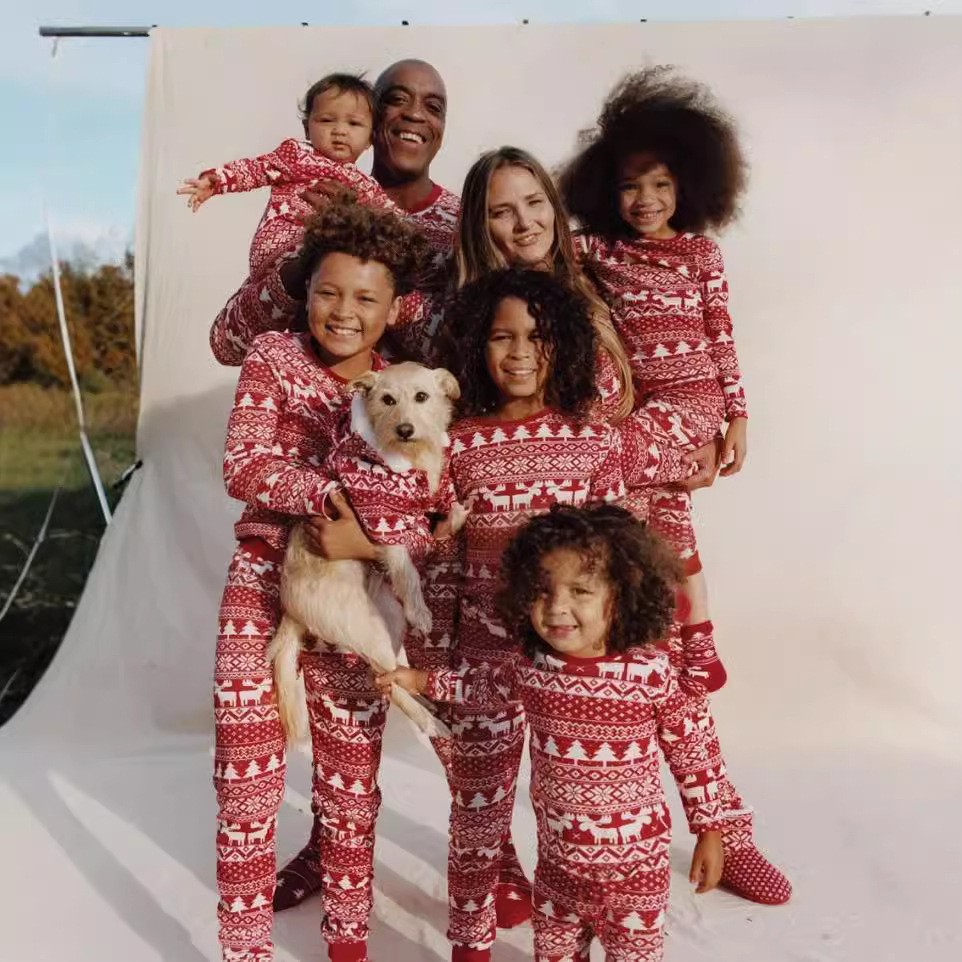 Family Matching Outfits Christ - огляд і ціна Baby Clothing Dividers